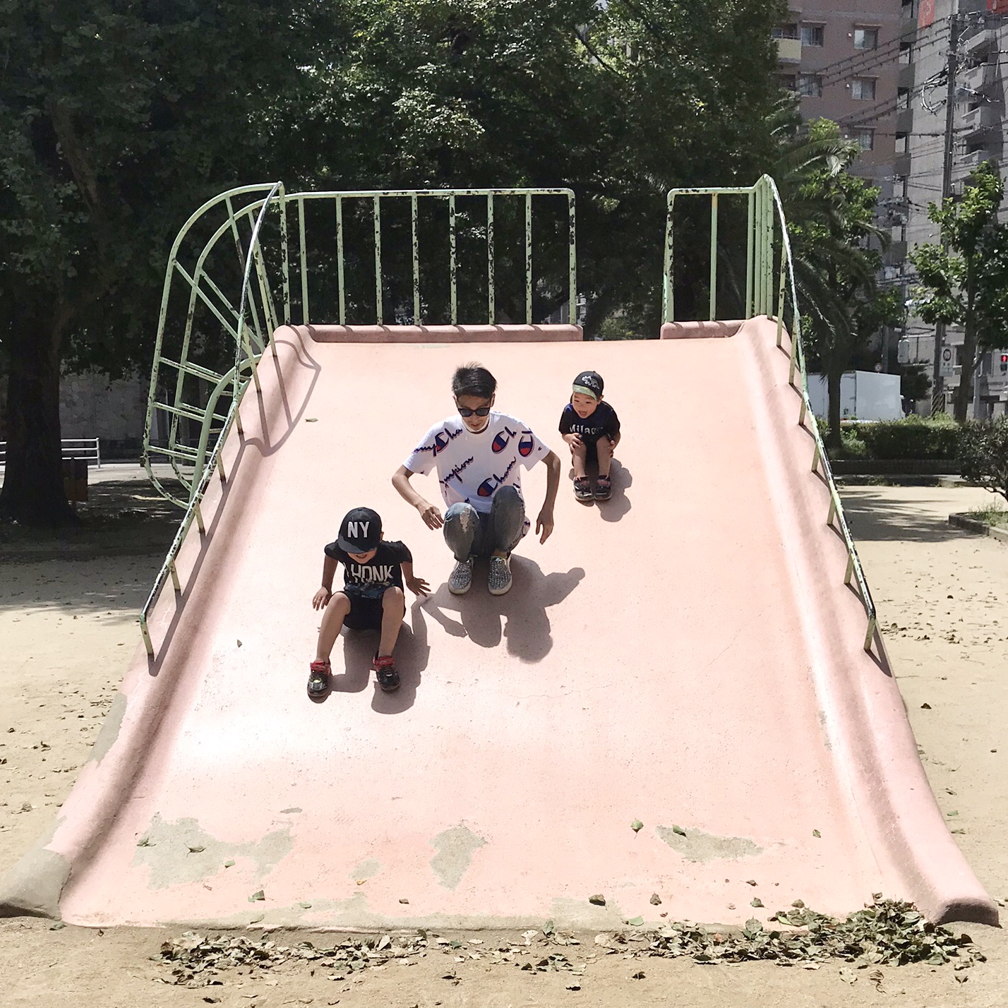 大阪 西淀川区 歌島 塚本 美容室 ジャンボすべり台☆